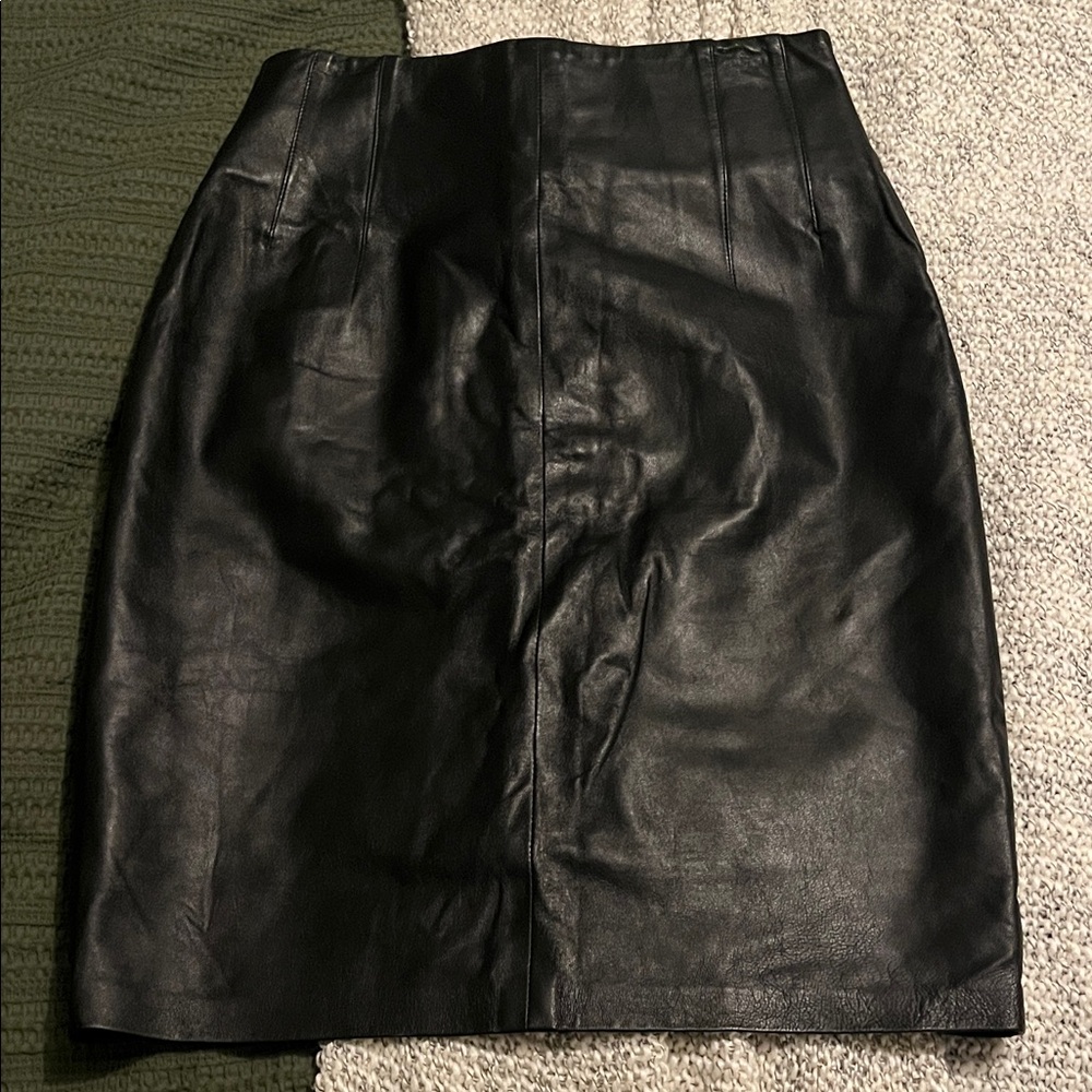 VINTAGE Black Leather HIGH-WAISTED Skirt